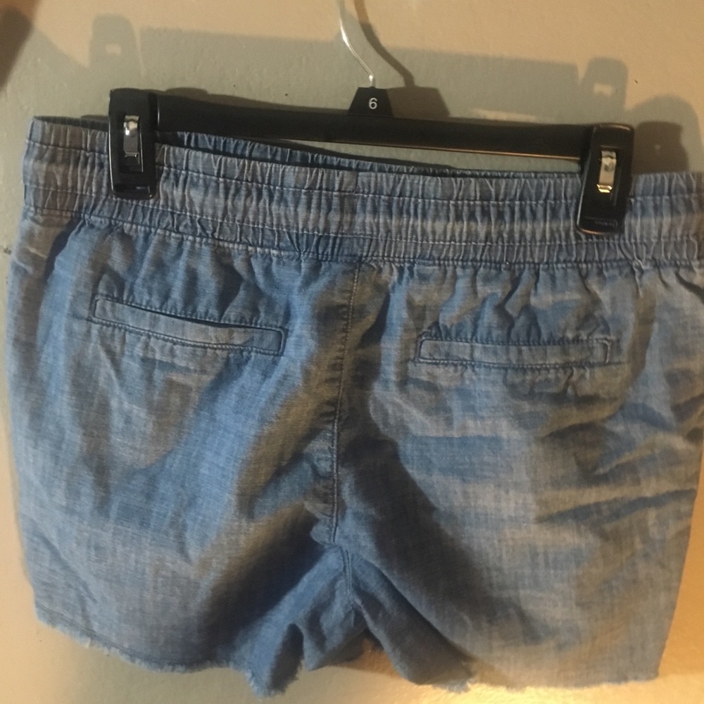 Shorts - Picture 5 of 7